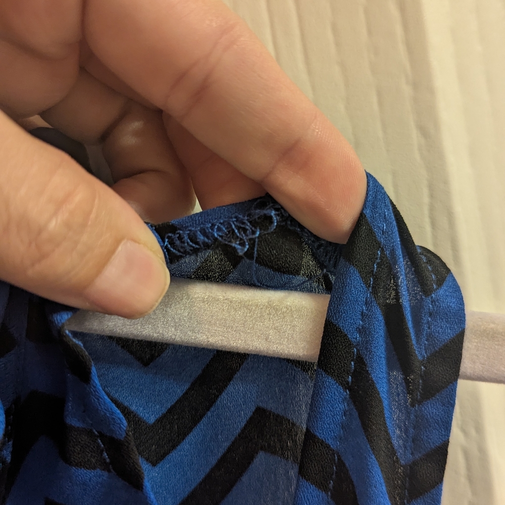 Ark & Co Blue and Black Zigzag Midi Dress - Picture 7 of 7